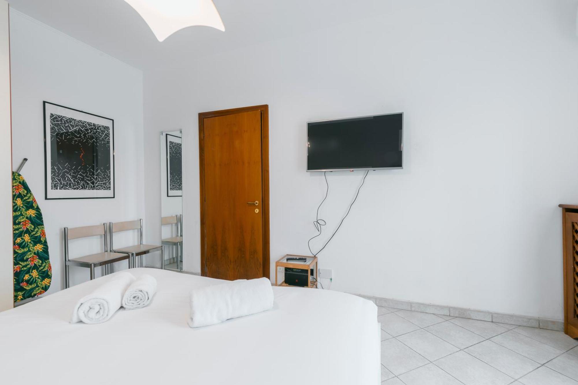 Ihost Apartment - De Andreis 11 ميلان المظهر الخارجي الصورة